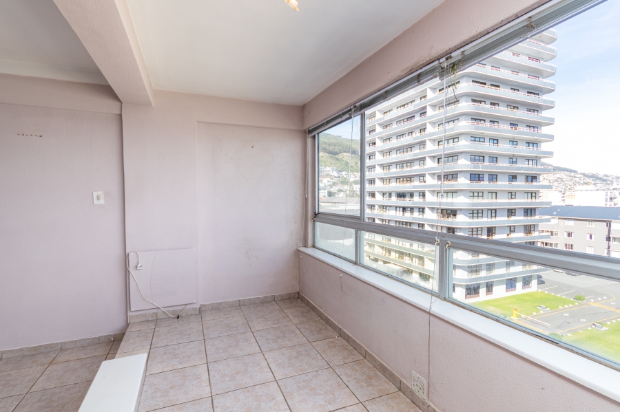 0 Bedroom Property for Sale in Three Anchor Bay Western Cape